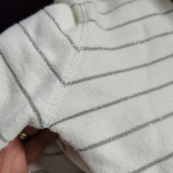 Aeropostale Cream Silver Metallic Stripe Pullover Hoodie Size M Pocket FLAW - Picture 8 of 9